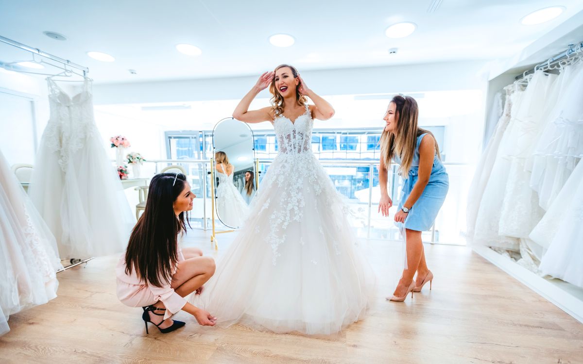 Affordable Luxury: How Off-The-Rack Wedding Dresses Combine Style And Savings?