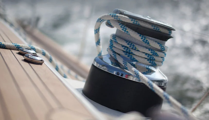 How a Reliable Anchor Winch Improves Safety on the Water